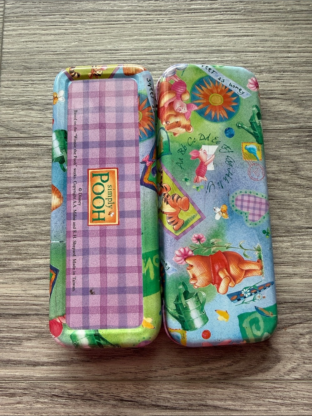 Vintage Winnie-the-Pooh Kids Multicolor Pencil Case - Picture 4 of 5